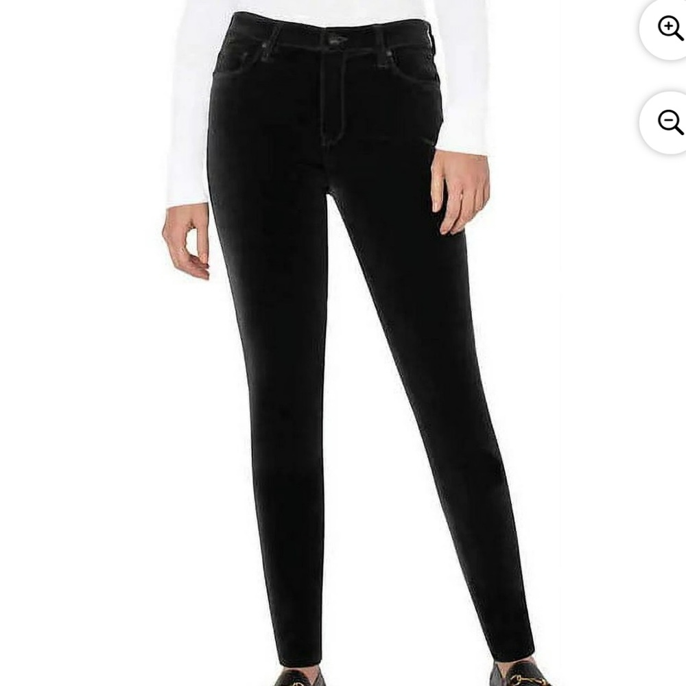 Well Worn Woman’s Velvet Pants in Black Size 10 New